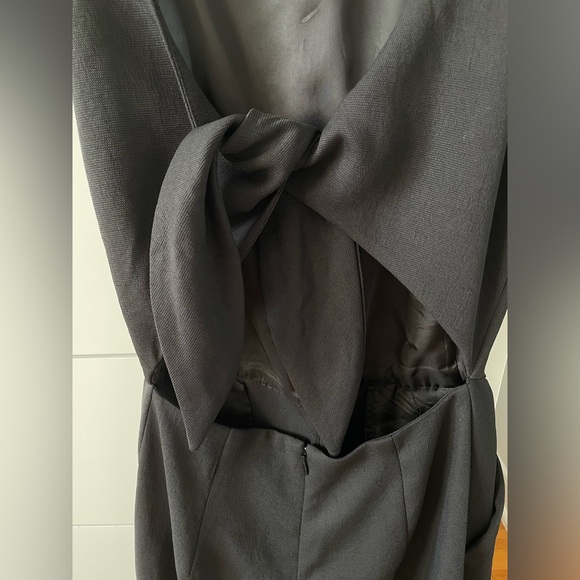 Aritzia Wilfred Ecoulement Wrap Jumpsuit Sz 2 Black Tie Back Sleeveless - Picture 6 of 8